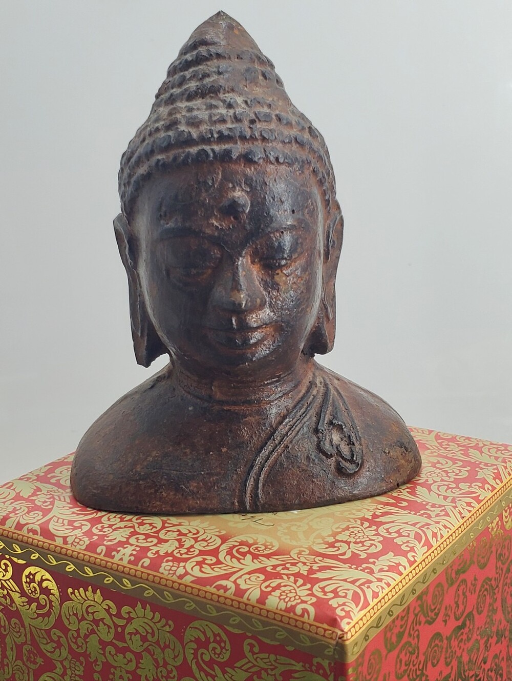 Vintage small metal buddha head bust figurine sculpture statue buddhism (**)